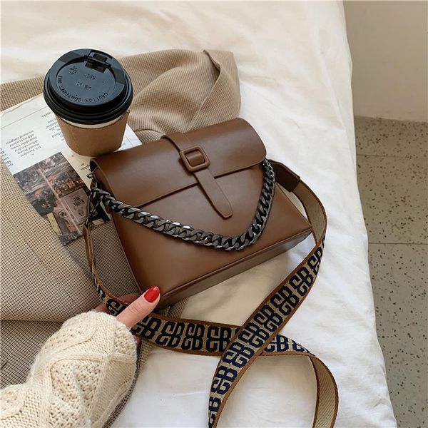 shoulder bags bag female 2021 fashion sense bucket creative design one large capacity simple messenger
shoulder bags bag female 2021 fashion sense bucket creative design one large capacity simple messenger
