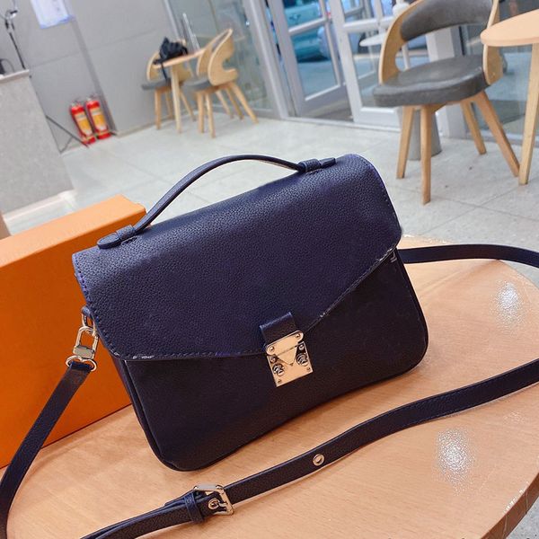 shoulder bag old flower crossbody handbag high qulity genuine leather bags classic flap messenger handbags soft leather fabric
shoulder bag old flower crossbody handbag high qulity genuine leather bags classic flap messenger handbags soft leather fabric