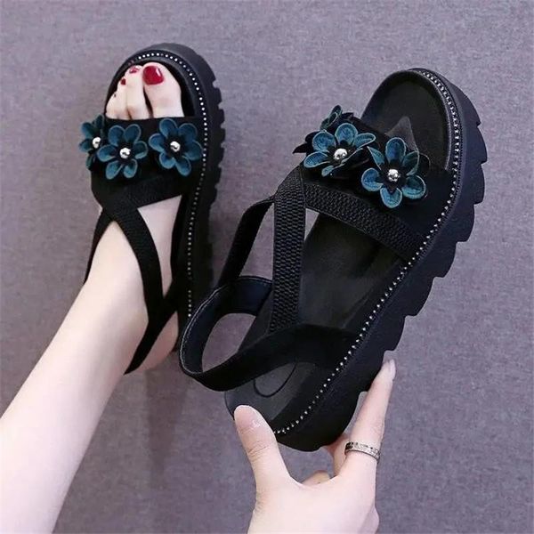 women fashion flower sandals 2021 summer platform rome shoes harajuku gothic black designer beach open-toed wild
women fashion flower sandals 2021 summer platform rome shoes harajuku gothic black designer beach open-toed wild