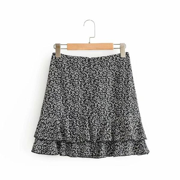 skirts summer female beach boho mini skirt 2021 womens casual floral printed ruffles hem high-waist for women, Black
skirts summer female beach boho mini skirt 2021 womens casual floral printed ruffles hem high-waist for women, Black
