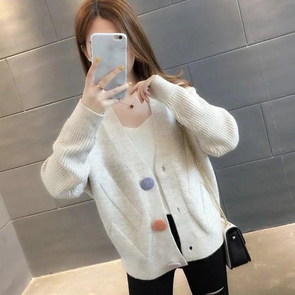 women's knits & tees 2021 spring and autumn cardigan long-sleeved sweater women loose casual solid color v-neck knitted jacket, White
women's knits & tees 2021 spring and autumn cardigan long-sleeved sweater women loose casual solid color v-neck knitted jacket, White
