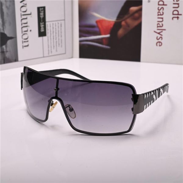 sunglasses windproof goggles male women fashion one-piece lens anti reflection steampunk sun glasses for driving small face, White;black
sunglasses windproof goggles male women fashion one-piece lens anti reflection steampunk sun glasses for driving small face, White;black