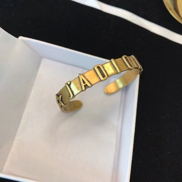 d home / dijia letter bracelet men's and women's 2021 new cool brass material open bracelet for lovers, Golden;silver
d home / dijia letter bracelet men's and women's 2021 new cool brass material open bracelet for lovers, Golden;silver