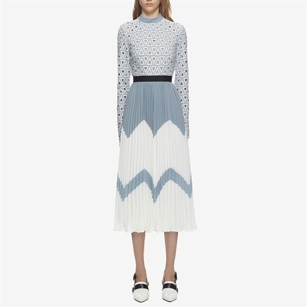 stylish designer runway dress women's elegant embroidery lace patchwork pleated midi 210521, Black;gray
stylish designer runway dress women's elegant embroidery lace patchwork pleated midi 210521, Black;gray