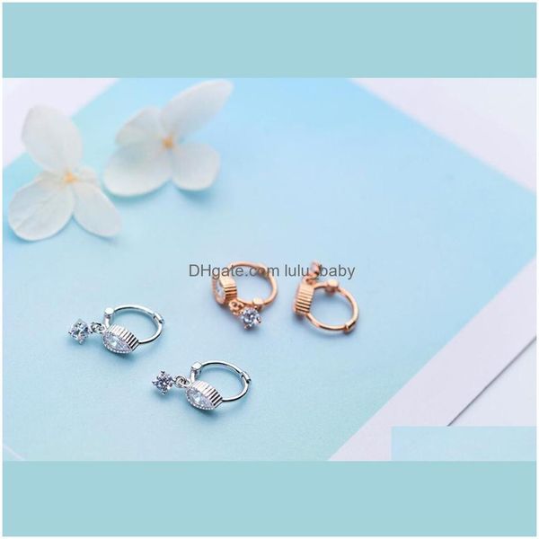 jewelrysterling sier cz flower water small hie hoop earrings women a1424 & drop delivery 2021 xbklz, Golden;silver
jewelrysterling sier cz flower water small hie hoop earrings women a1424 & drop delivery 2021 xbklz, Golden;silver