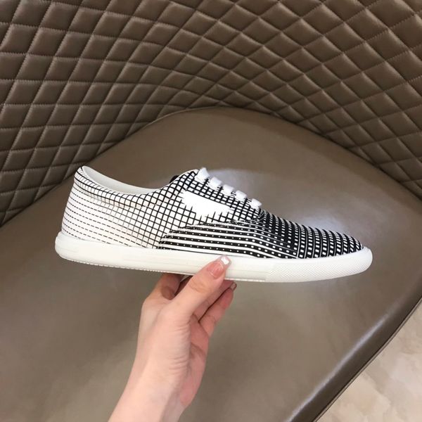designer men shoes luxury thick bottom fashion lace-up brand sports shoelace shoe box size 38-45, Red;white
designer men shoes luxury thick bottom fashion lace-up brand sports shoelace shoe box size 38-45, Red;white