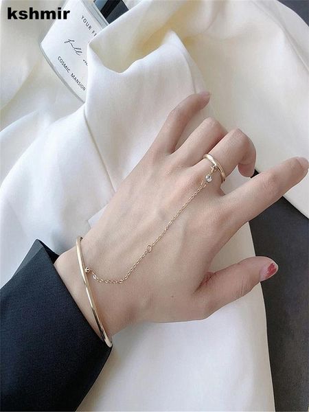 the female geometric bracelet one-piece back ring chain long metal party for men and women bangle, Black
the female geometric bracelet one-piece back ring chain long metal party for men and women bangle, Black