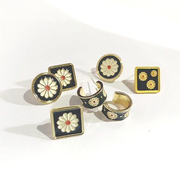 stud fashion earrings for women jewelry piercing brincos 2021 trand ear cuff woman summer rings statement bijoux, Golden;silver
stud fashion earrings for women jewelry piercing brincos 2021 trand ear cuff woman summer rings statement bijoux, Golden;silver