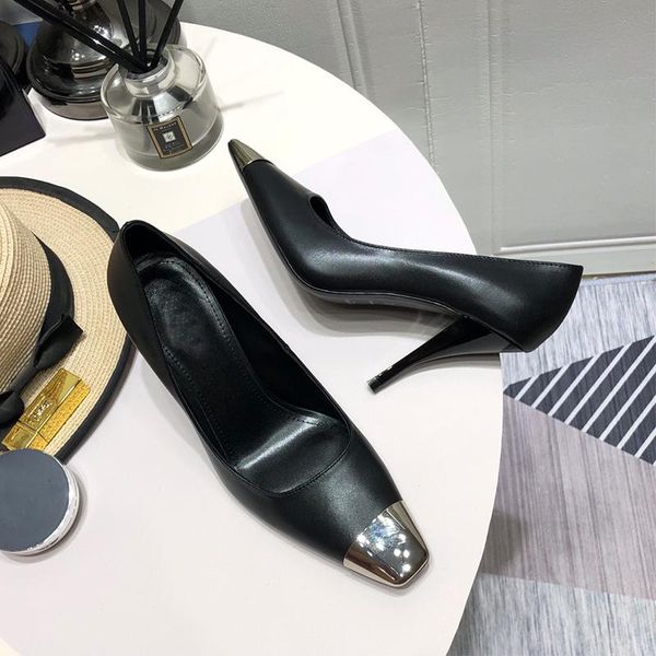 dress shoes spring/autumn wedding metal square head mixed colors black heels sandals party for join the banquet
dress shoes spring/autumn wedding metal square head mixed colors black heels sandals party for join the banquet