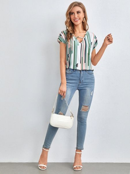 cutout v-neck geo & striped print j0q1#, White
cutout v-neck geo & striped print j0q1#, White