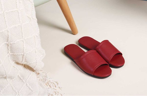 slippers flat shoes fashion mules for women leather open toe slip on non-slip slipper summer high-grade office sandals men's, Black
slippers flat shoes fashion mules for women leather open toe slip on non-slip slipper summer high-grade office sandals men's, Black