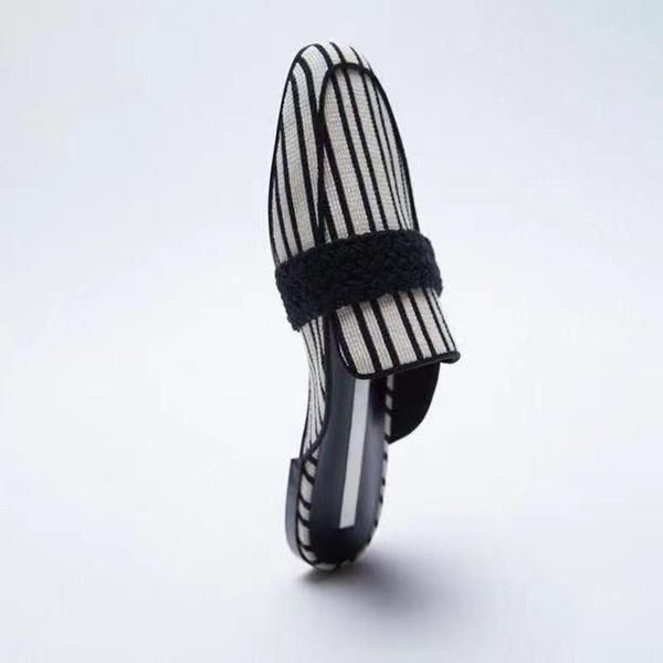 slippers mules for women 2021 loafers casual shoes cover toe gingham low slides luxury flat pu hoof heels fabric rome fashion st, Black
slippers mules for women 2021 loafers casual shoes cover toe gingham low slides luxury flat pu hoof heels fabric rome fashion st, Black