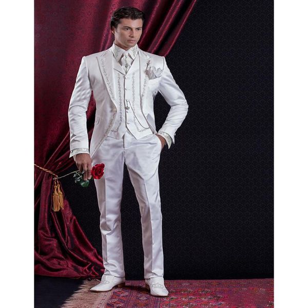 men's suits & blazers custom made baroque style groom tuxedos groomsman suit evening embroidery decorate man 's (jacket+pants+vest, White;black
men's suits & blazers custom made baroque style groom tuxedos groomsman suit evening embroidery decorate man 's (jacket+pants+vest, White;black