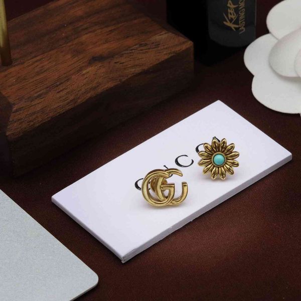 design jewelry little daisy letter double earrings women's net red mini versatile earrings, Golden
design jewelry little daisy letter double earrings women's net red mini versatile earrings, Golden