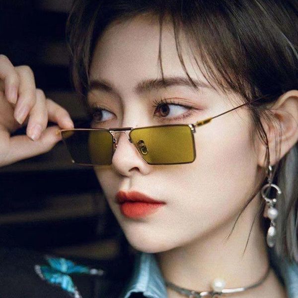 sunglasses retro personality narrow frame fashion luxury men and women outdoor sports street shooting glasses driving mirror, White;black
sunglasses retro personality narrow frame fashion luxury men and women outdoor sports street shooting glasses driving mirror, White;black