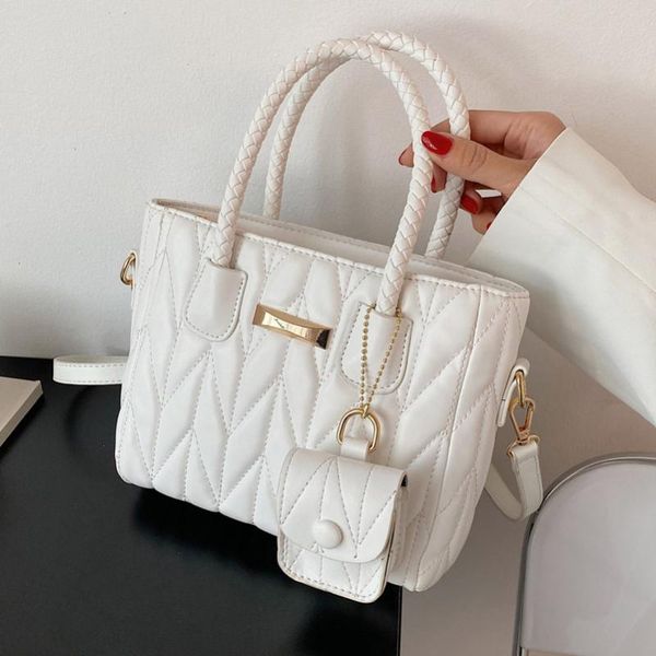 evening bags luxury ladies handbags embroidery thread pu leather women's shoulder fashion brand crossbody bag female travel totes purse
evening bags luxury ladies handbags embroidery thread pu leather women's shoulder fashion brand crossbody bag female travel totes purse