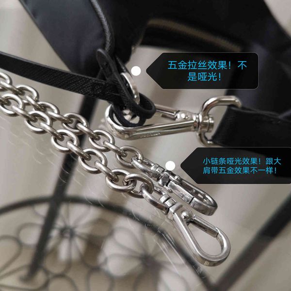 factory outlet luxury handbags and storage p family three in one hobo armpit bag nylon middle ancient net red same style
factory outlet luxury handbags and storage p family three in one hobo armpit bag nylon middle ancient net red same style