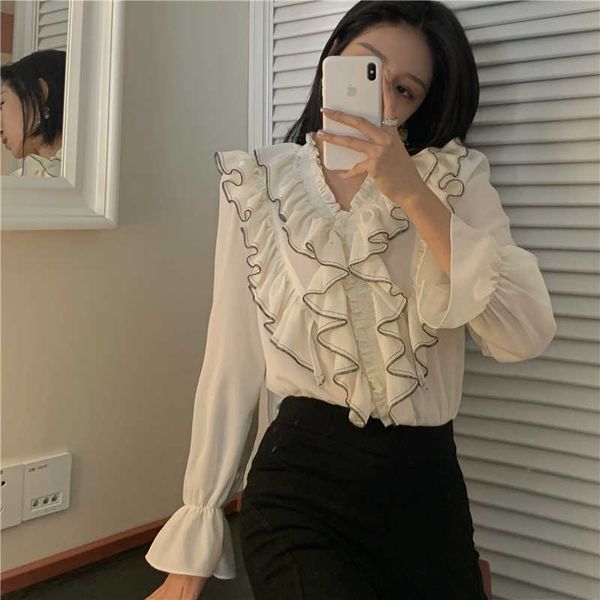 women's knits & tees vintage style v-neck contrast stitch ruffle blouse women cute flare sleeve chiffon blouses ladies blusen, White
women's knits & tees vintage style v-neck contrast stitch ruffle blouse women cute flare sleeve chiffon blouses ladies blusen, White