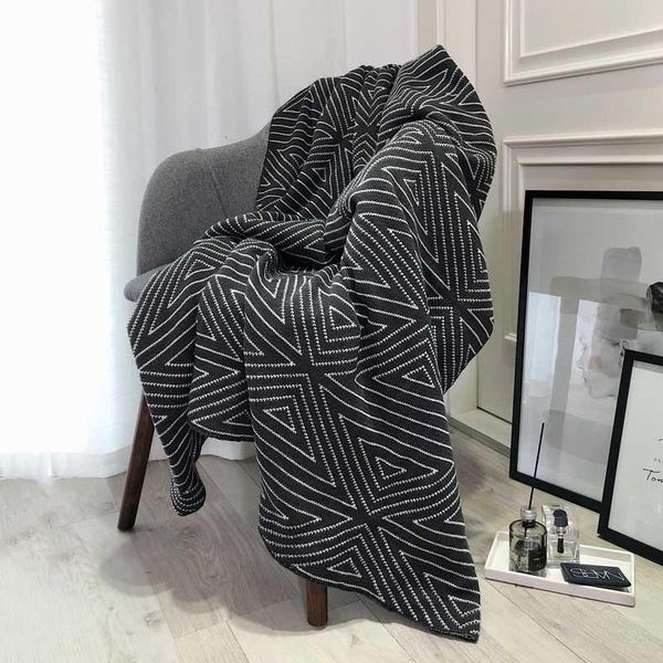 blankets triangle geometry shape knitted blanket double-sided use white and black nap sofa throw single cover
blankets triangle geometry shape knitted blanket double-sided use white and black nap sofa throw single cover