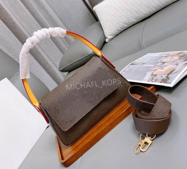 2020 high qulity classic womens handbags flower ladies composite tote pu leather clutch cross body bags female shoulder bags
2020 high qulity classic womens handbags flower ladies composite tote pu leather clutch cross body bags female shoulder bags