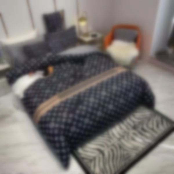 cotton bedding sets 4pcs designer letter strip printing bedclothes pillow case sheet soft size comforter duvet cover
cotton bedding sets 4pcs designer letter strip printing bedclothes pillow case sheet soft size comforter duvet cover