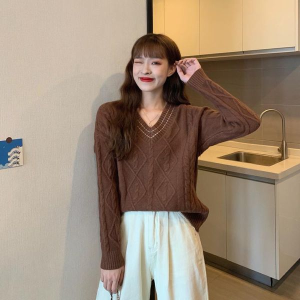 women's jackets 2021 autumn and winter retro solid color v-neck heavy twist loose wild long-sleeved sweater top, Black;brown
women's jackets 2021 autumn and winter retro solid color v-neck heavy twist loose wild long-sleeved sweater top, Black;brown