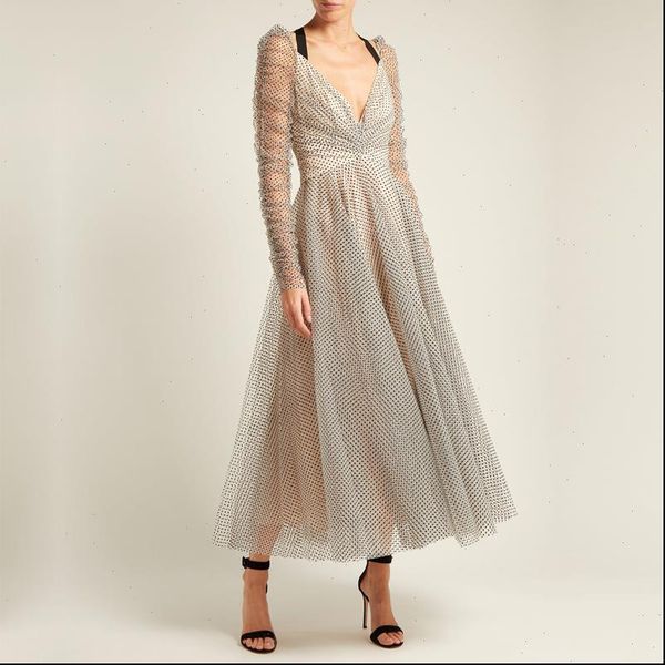 runway deep v neck hanging women dresses backless lace up polka dot tulle dress vintage princess puff sleeve party long, Black;gray
runway deep v neck hanging women dresses backless lace up polka dot tulle dress vintage princess puff sleeve party long, Black;gray