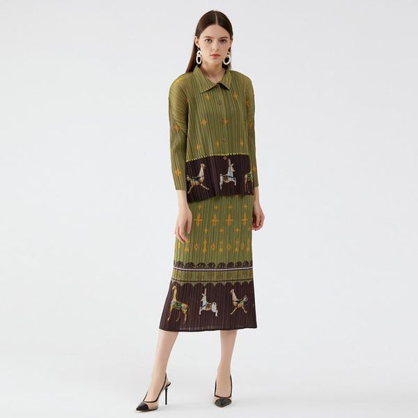 women's jackets ladies casual fashion skirt suit female 2022 autumn temperament was thin animal print two-piece, Black;brown
women's jackets ladies casual fashion skirt suit female 2022 autumn temperament was thin animal print two-piece, Black;brown