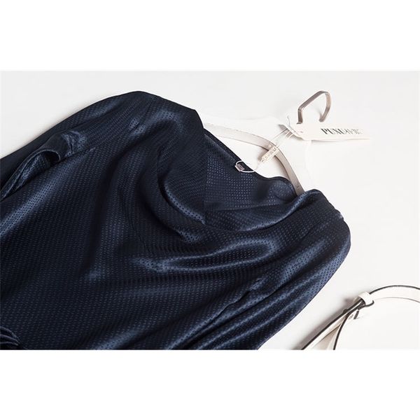 dress elegant draping cutting/three-dimensional cutting high waist heavy jacquard fabrics silk, Black;gray
dress elegant draping cutting/three-dimensional cutting high waist heavy jacquard fabrics silk, Black;gray