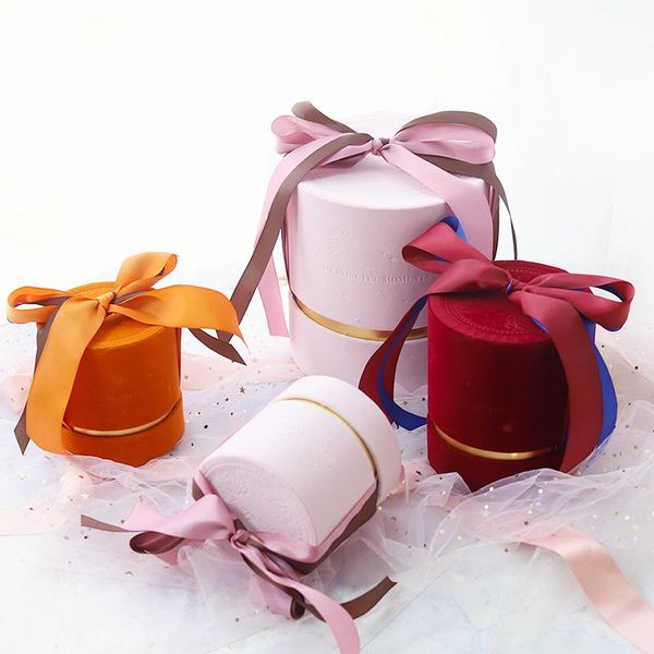 pcs set round lint bowknot portable gift collection box flowers candy packaging wedding birthday shopping bags for boutique wrap
pcs set round lint bowknot portable gift collection box flowers candy packaging wedding birthday shopping bags for boutique wrap