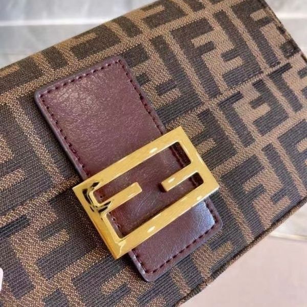women luxurys designers handbag women's 2021 summer fashion underarm double f retro old flower stick bag ins super fire medieval
women luxurys designers handbag women's 2021 summer fashion underarm double f retro old flower stick bag ins super fire medieval