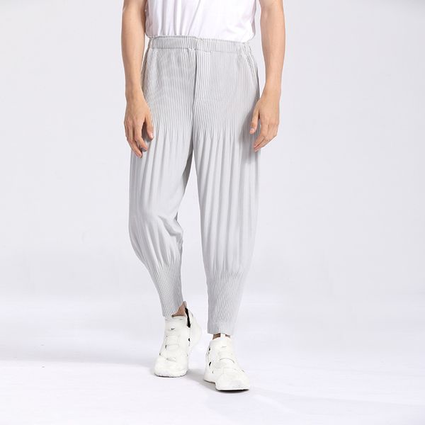 iefb men's pleated clothing casual pants spring summer loose sports japanese streetwear small leg fokld pants 9y6742 210524, Black
iefb men's pleated clothing casual pants spring summer loose sports japanese streetwear small leg fokld pants 9y6742 210524, Black