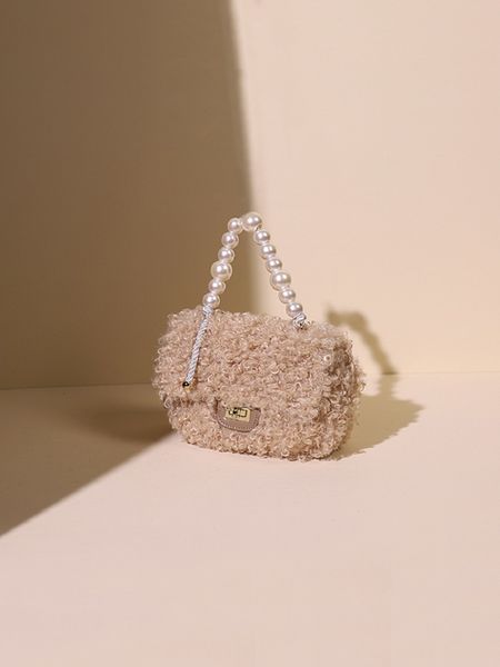 backpack niche lamb pearls portable fur small square winter single shoulder slung cute plush bag
backpack niche lamb pearls portable fur small square winter single shoulder slung cute plush bag