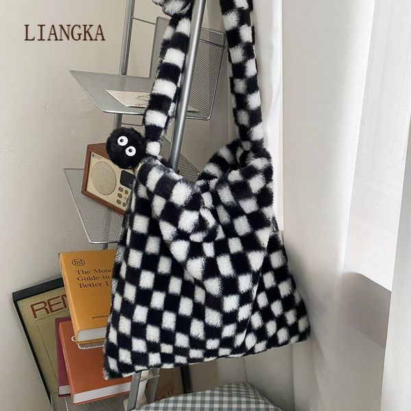 evening bags plaid pendant ladies shoulder bag 2021 plush fashion large-capacity messenger simple high-quality design handbag
evening bags plaid pendant ladies shoulder bag 2021 plush fashion large-capacity messenger simple high-quality design handbag