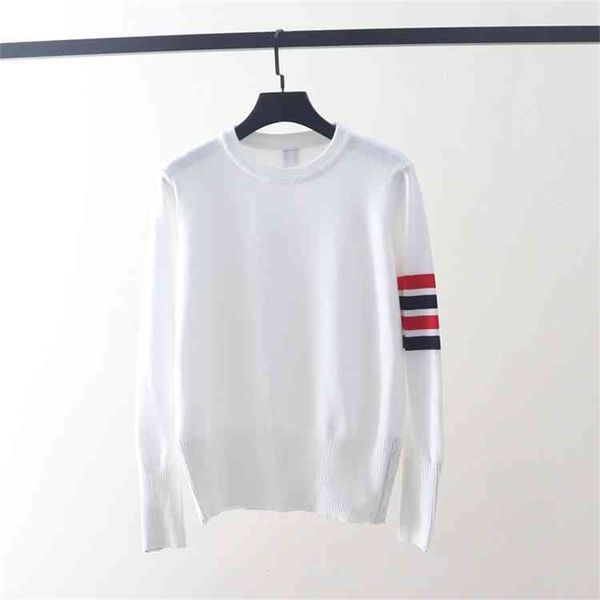 autumn and winter new tb stripe four bar contrast round neck pullover sweater loose thin women's sweater, White
autumn and winter new tb stripe four bar contrast round neck pullover sweater loose thin women's sweater, White