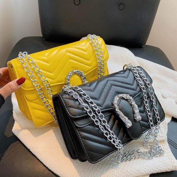 cross body luxury deisgner silver chains handbag leather small crossbody bags handbags for women 2021 travel shoulder bag sac de luxe femme
cross body luxury deisgner silver chains handbag leather small crossbody bags handbags for women 2021 travel shoulder bag sac de luxe femme
