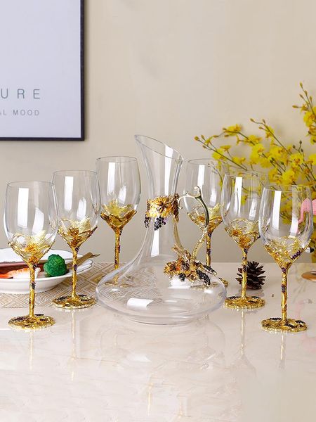 wine glasses european enamel red cup lead-crystal retro goblet champagne wedding gift with box party drinkware
wine glasses european enamel red cup lead-crystal retro goblet champagne wedding gift with box party drinkware