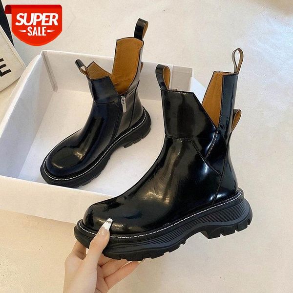 british thick soled short boots women's side zipper muffin motorcycle below the knee versatile knight middle tube v-mouth martin women, Black
british thick soled short boots women's side zipper muffin motorcycle below the knee versatile knight middle tube v-mouth martin women, Black