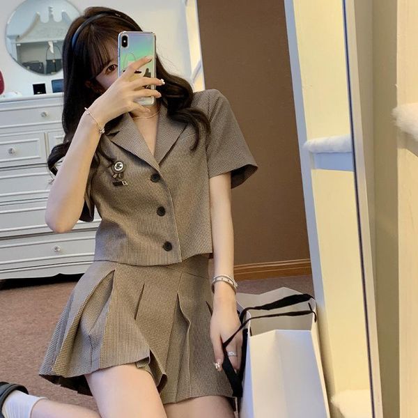 clothing sets 2021 summer college style girl suit short plaid jk skirt high waist a-line pleated blazer badge 3pcs, White
clothing sets 2021 summer college style girl suit short plaid jk skirt high waist a-line pleated blazer badge 3pcs, White