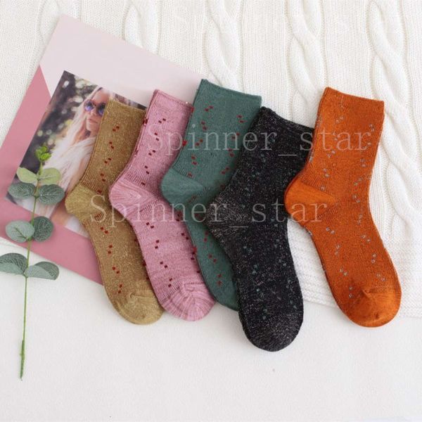 seasons fashion cotton four glitter 5 retro color girl socks personality sports short not boxed opp bag packaging, Black;white
seasons fashion cotton four glitter 5 retro color girl socks personality sports short not boxed opp bag packaging, Black;white