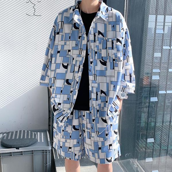 men's tracksuits 2pcs summer man sets casual shirts and shorts fashion cartoon graffiti printing oversize short suit streetwear cloth, Gray
men's tracksuits 2pcs summer man sets casual shirts and shorts fashion cartoon graffiti printing oversize short suit streetwear cloth, Gray