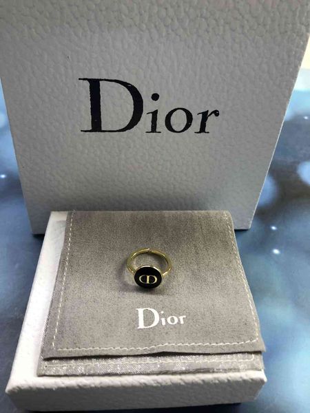2021 luxury designer jewelry black enamel letter celebrity temperament han fan's opening ring with letters, Silver
2021 luxury designer jewelry black enamel letter celebrity temperament han fan's opening ring with letters, Silver