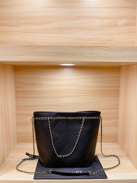 wholesale designers change women's handbag single shoulder messenger leather bag with gifts hand bags for women designer handbags
wholesale designers change women's handbag single shoulder messenger leather bag with gifts hand bags for women designer handbags