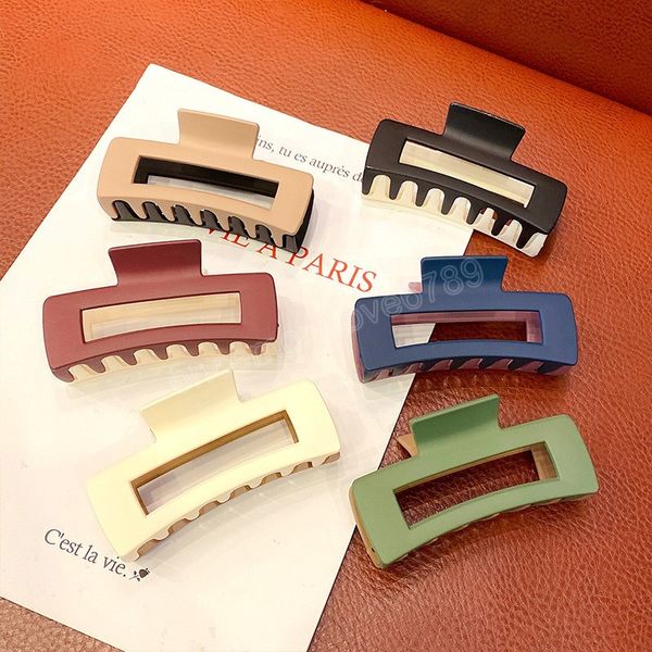 women elegant morandi hollow geometric plastic hair claw clamps vintage hair clips headband hairpin fashion hair accessories, Slivery;golden
women elegant morandi hollow geometric plastic hair claw clamps vintage hair clips headband hairpin fashion hair accessories, Slivery;golden