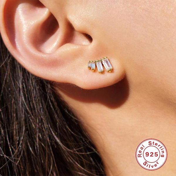exquisite rectangle crystal stud earrings for women cute small geometric square zircon earings silver 925 jewelry kolczyki, Golden;silver
exquisite rectangle crystal stud earrings for women cute small geometric square zircon earings silver 925 jewelry kolczyki, Golden;silver