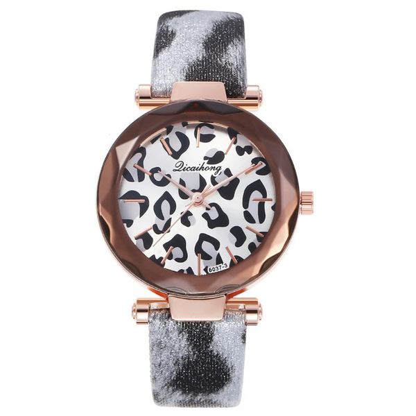 wristwatches 2021 ladies personality leopard fashion belt watch women's fashionable casual relogio feminino, Slivery;brown
wristwatches 2021 ladies personality leopard fashion belt watch women's fashionable casual relogio feminino, Slivery;brown