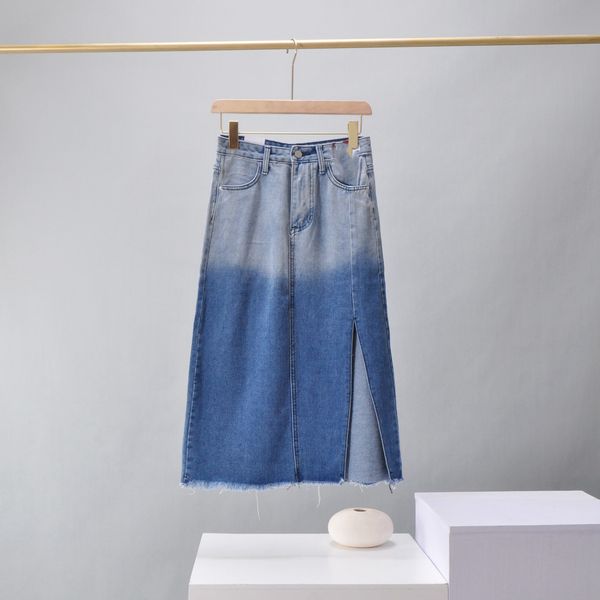 denim 2021 summer new c family color gradient raw side split denim skirt with buttocks, Black
denim 2021 summer new c family color gradient raw side split denim skirt with buttocks, Black