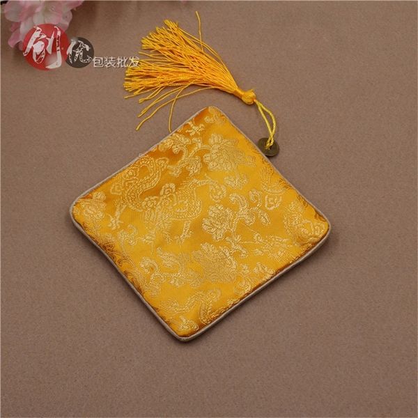 fLvi silk small boxes brocade packaging jewelry buddha jewelry packaging boxes pearl hand string brocade bag packing bag, Black;white
fLvi silk small boxes brocade packaging jewelry buddha jewelry packaging boxes pearl hand string brocade bag packing bag, Black;white