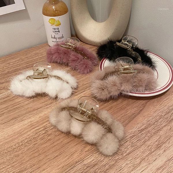 1pcs mink faux fur plush hair crab for girls women korean style cute clips 2021 fashion jewelry accessories, Slivery;white
1pcs mink faux fur plush hair crab for girls women korean style cute clips 2021 fashion jewelry accessories, Slivery;white