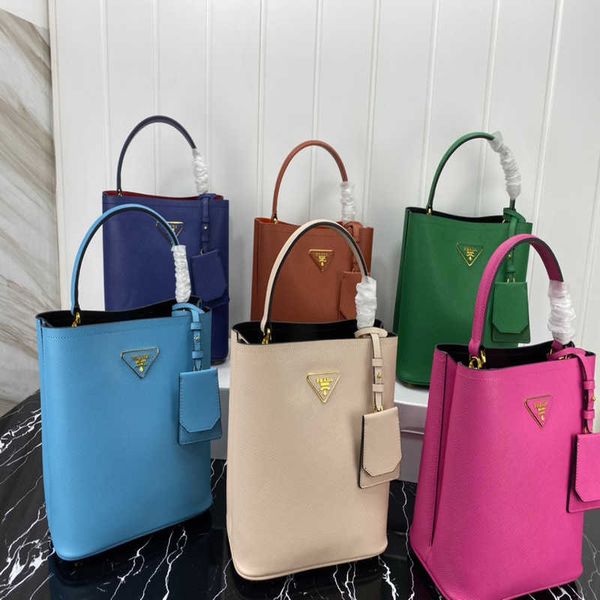 brand new wholesale luxury bucket bag ladies fashion handbag messenger bag large capacity european and american style casual multifunctional
brand new wholesale luxury bucket bag ladies fashion handbag messenger bag large capacity european and american style casual multifunctional